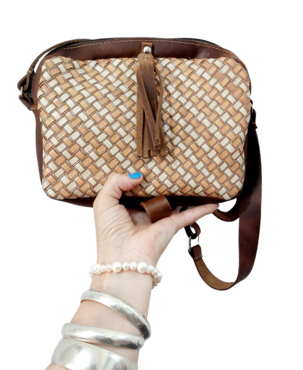 Leather crossbody handbag