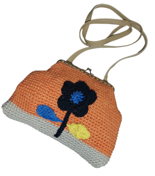 Flora crochet handbag - Image 3